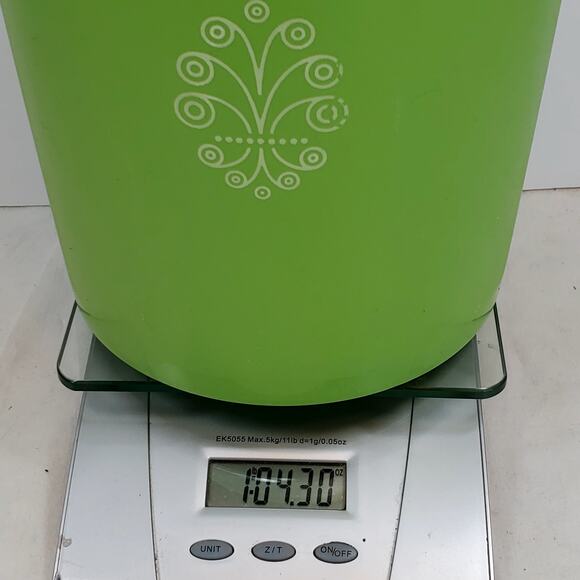 Lot of 2 Vtg Nesting Tupperware Servalier Green Canister Large 805-4 Med 807-5 - Picture 11 of 11